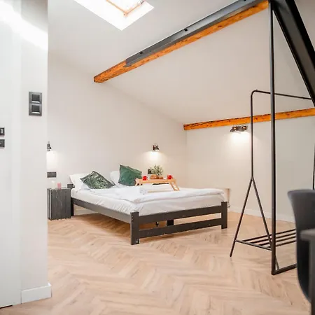 Apartman Old Town Siemieradzkiego By Hosty