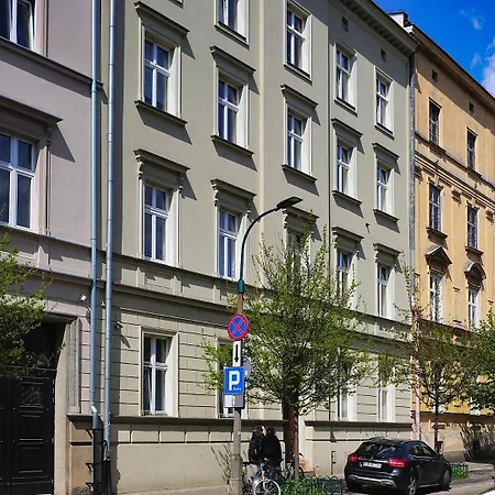 Old Town Siemieradzkiego By Hosty *