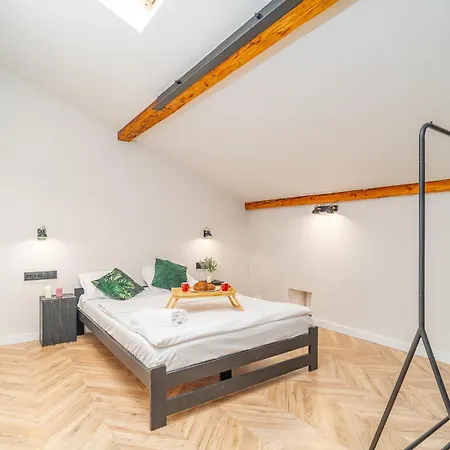 Old Town Siemieradzkiego By Hosty