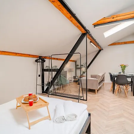 Apartment Old Town Siemieradzkiego By Hosty *